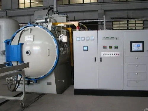 качество  1300C Max. Temperature Vacuum Oil Quenching Furnace 380V Adjustable Voltage завод